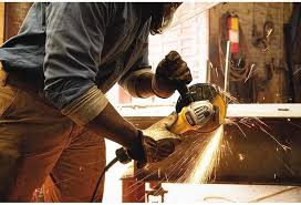 DEWALT DWE43131 - 4-1/2in - 5in HIGH PERFORMANCE SLIDE SWITCH GRINDER